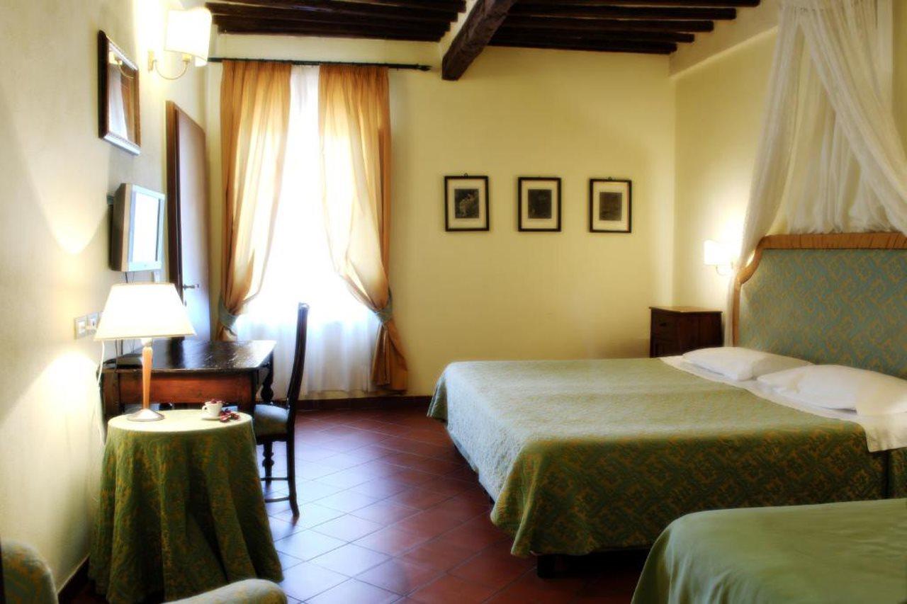 Hotel Il Chiostro Del Carmine Siena Exterior foto